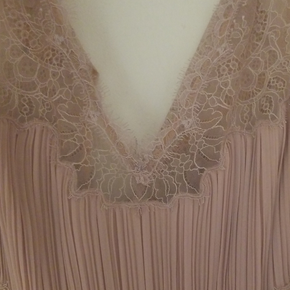 Dress - Picture 2 of 8